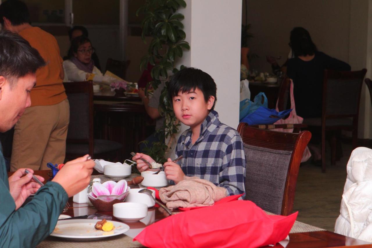 Vannasut Hotel And Spa Kathmandu Buitenkant foto