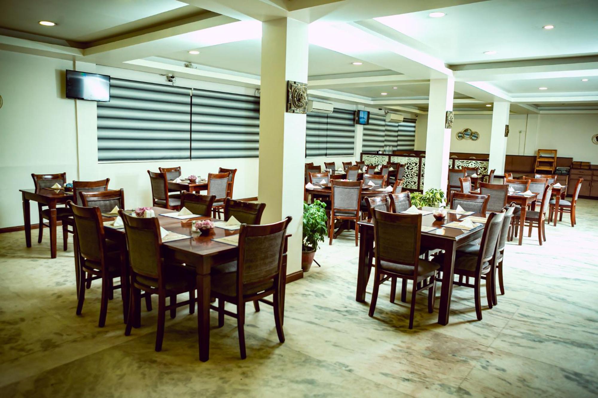 Vannasut Hotel And Spa Kathmandu Buitenkant foto