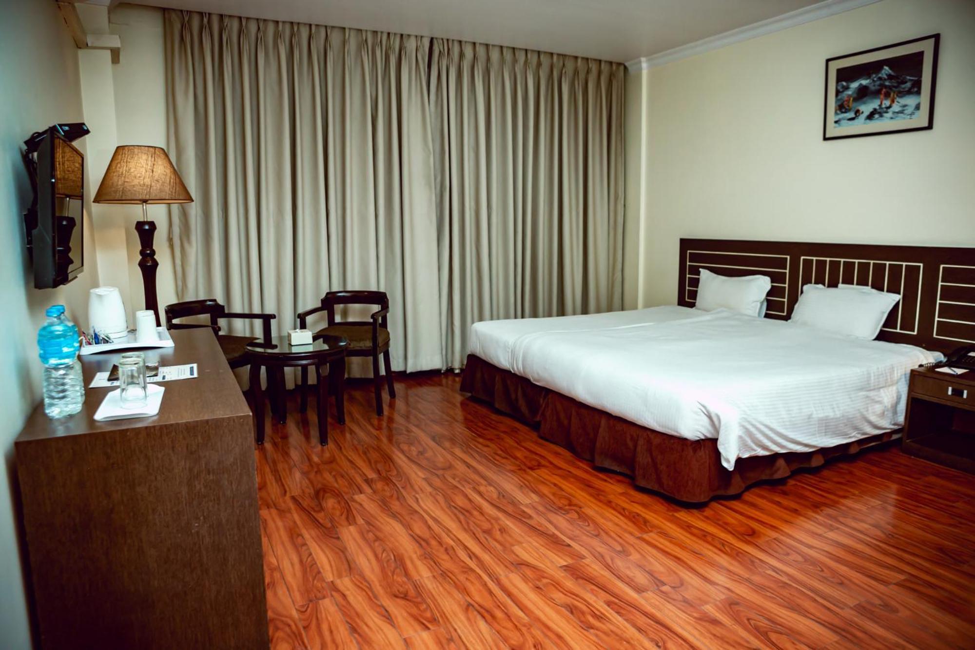 Vannasut Hotel And Spa Kathmandu Buitenkant foto