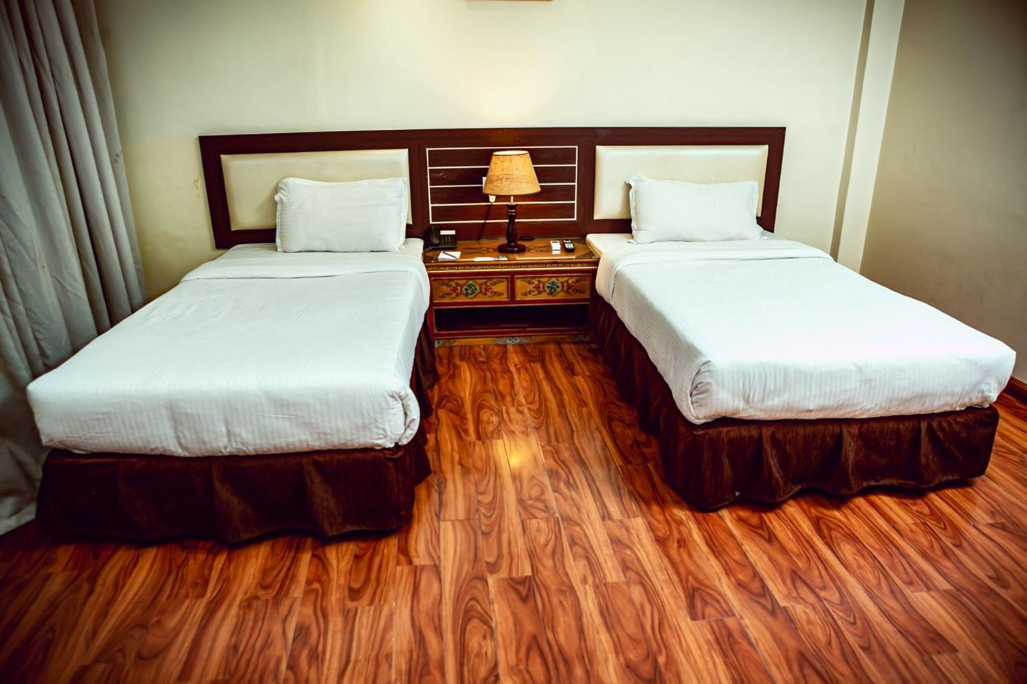 Vannasut Hotel And Spa Kathmandu Buitenkant foto