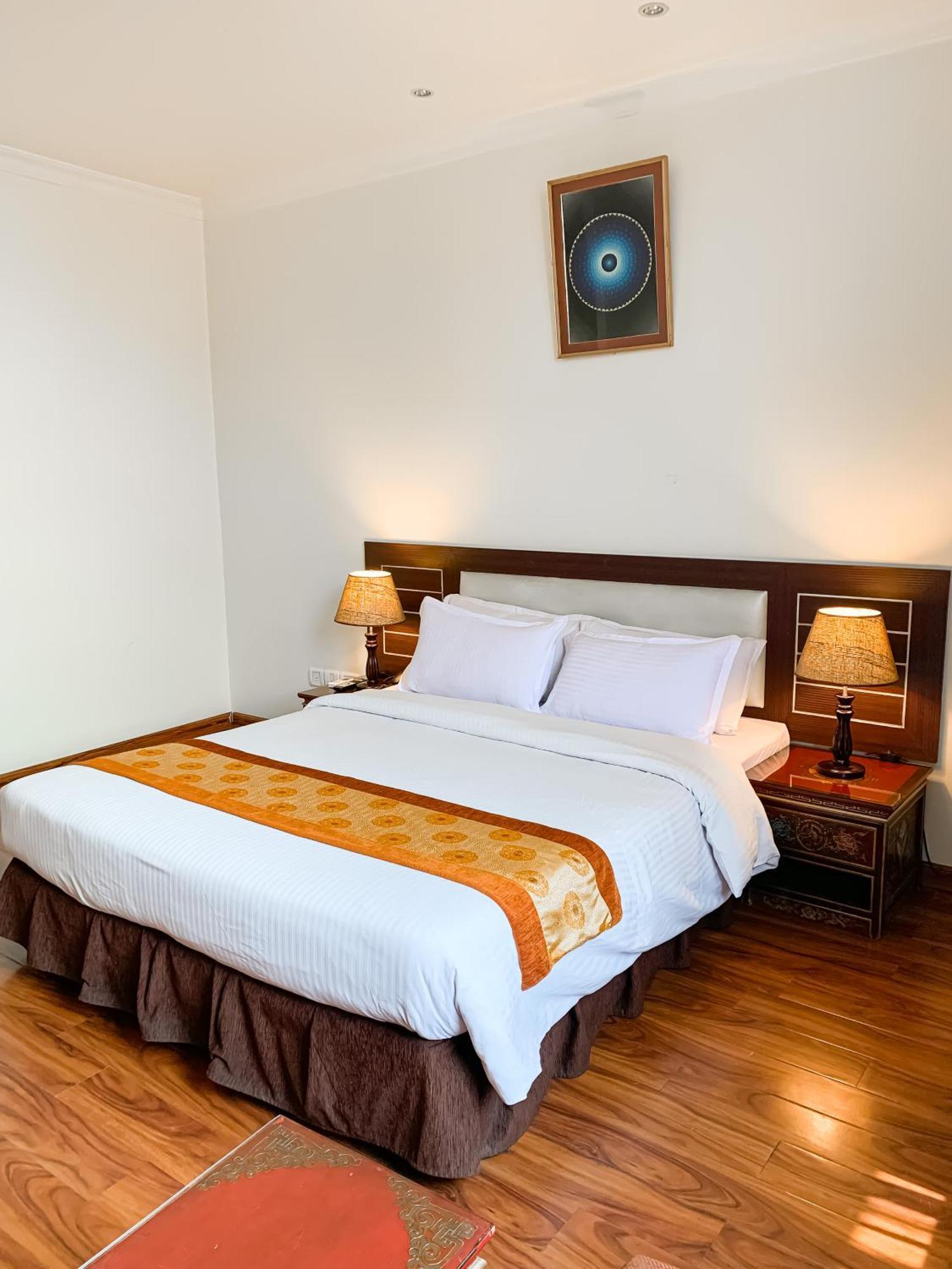 Vannasut Hotel And Spa Kathmandu Buitenkant foto